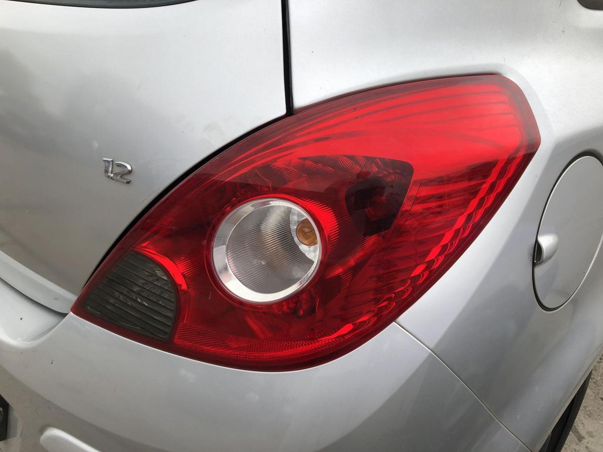 Opel Corsa D R&uuml;ckleuchte rechts R&uuml;cklicht Heckleuchte nur f&uuml;r 3 t&uuml;rer