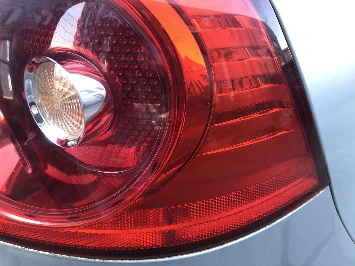 VW Golf 5 V 1K R&uuml;ckleuchte rechts R&uuml;cklicht Heckleuchte f&uuml;r 3 und 5 t&uuml;rer