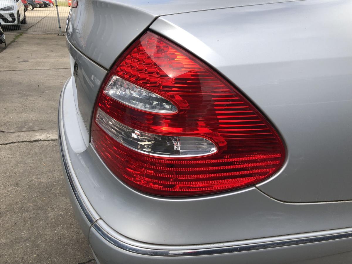 Mercedes E Klasse W211 Limo R&uuml;ckleuchte rechts Avantgarde LED R&uuml;cklicht bis 06