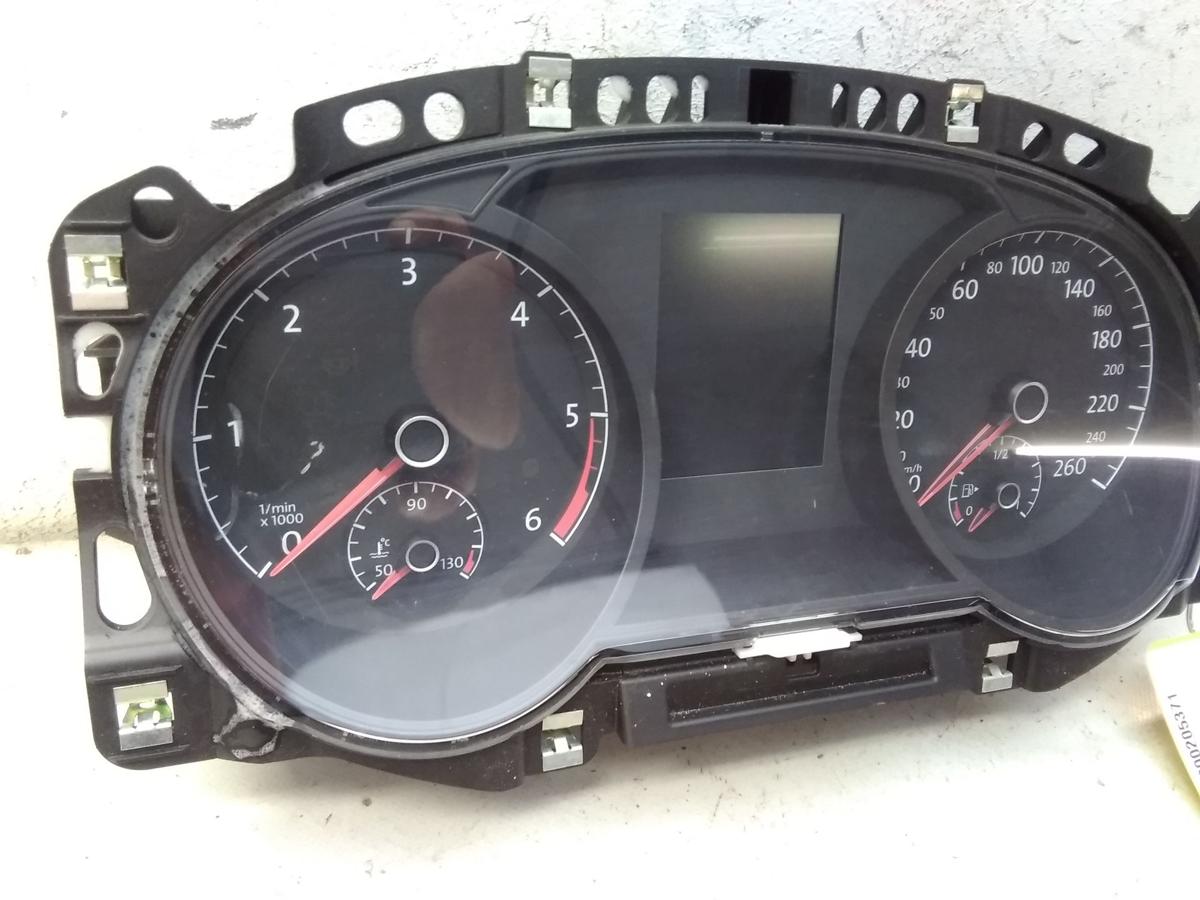 VW Golf VII original Kombiinstrument Tacho Diesel 5G1920741 1.6TDI 81kw BJ2014
