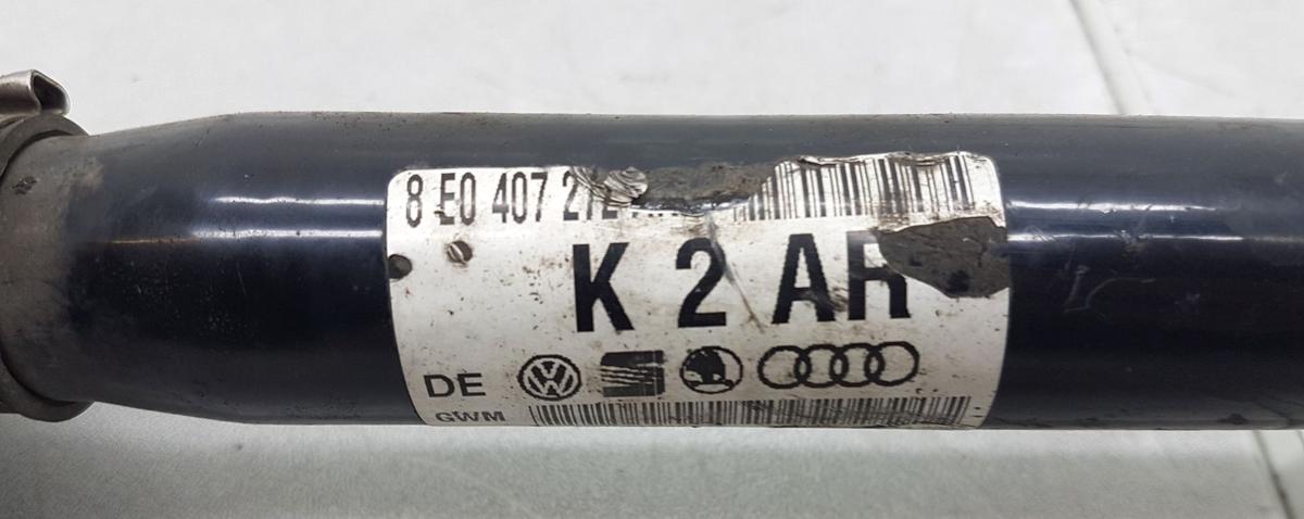 Audi A4 8E Gelenkwelle vorn rechts 8E0407272AR Bj2006 2,0 93kw ALT Gelenkwelle