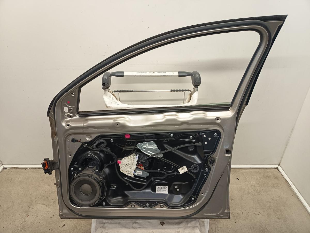 VW Passat T&uuml;r Beifahrert&uuml;r vorne rechts LD1W Wheatbeige Bj 2006