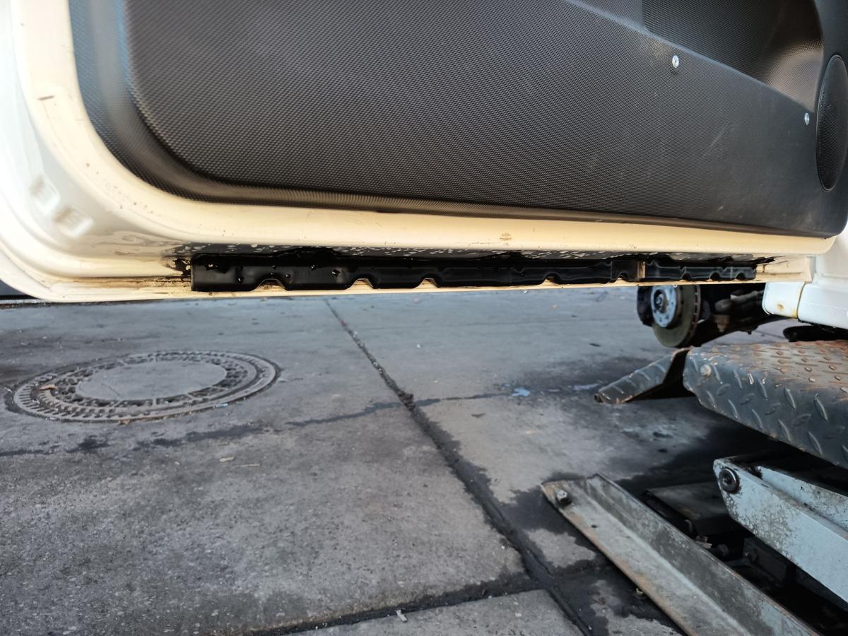 VW Polo 6N2 3t&uuml;rer original T&uuml;r links Fahrer B9A Candywei&szlig; Bj 2000