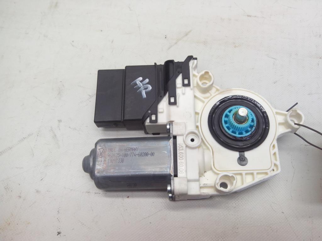 VW Tiguan 5N BJ2007 Fensterhebermotor Tür hinten rechts 5N0959704