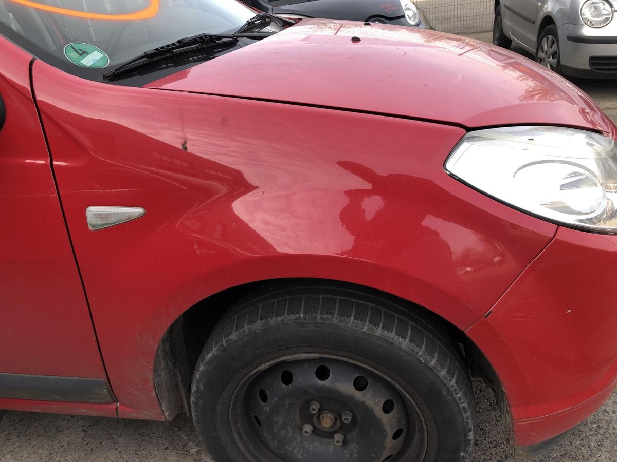 Kotflügel vorn rechts Fender OV21D Red PassionDacia Sandero BS0