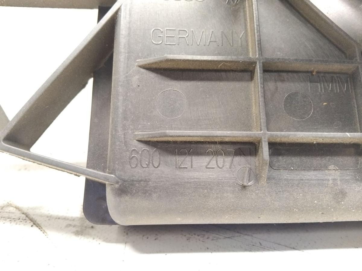 Skoda Fabia 2 5J orig Elektrol&uuml;fter 1.2 51kW BZG BJ2009 mit Zarge Klima