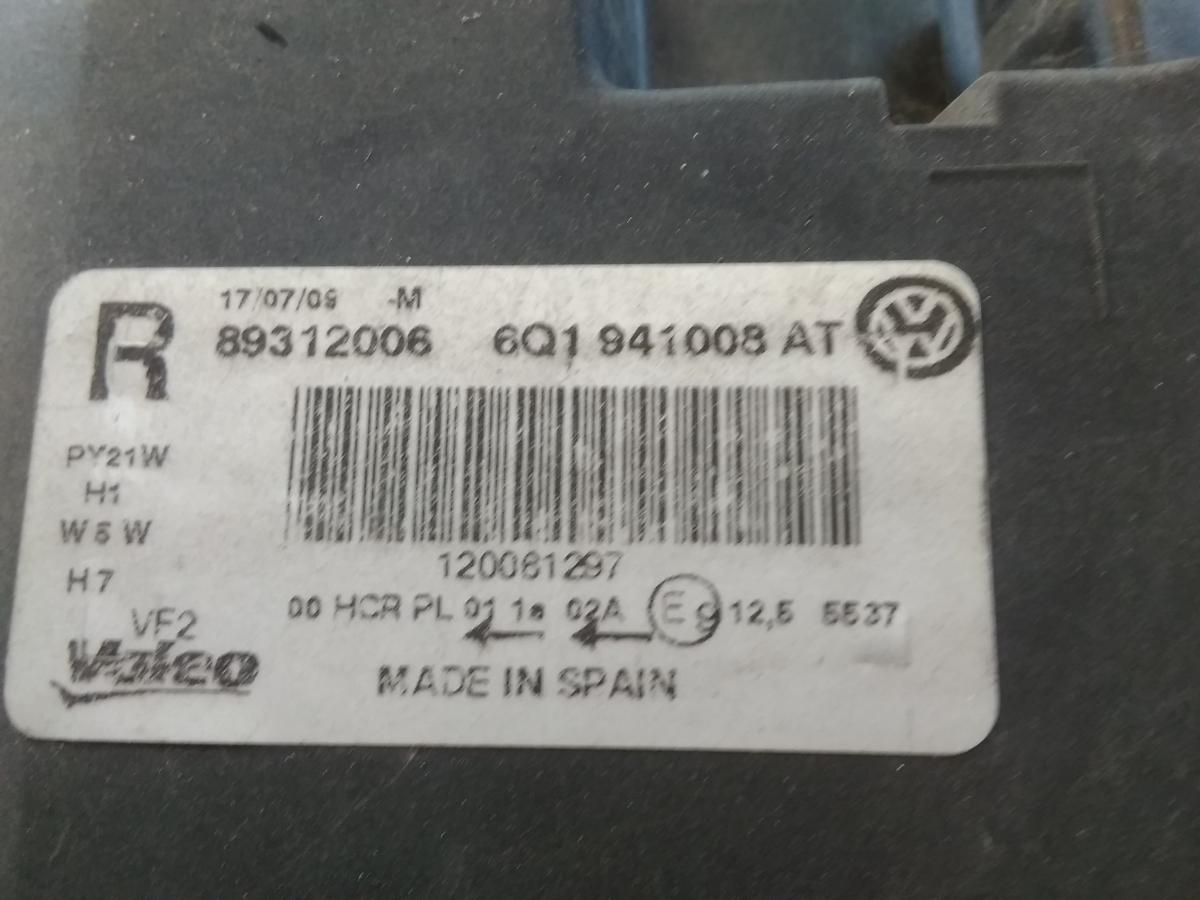 VW Polo 9N3 original Scheinwerfer rechts Halogen mit LWR BJ2009 6Q1941008AT