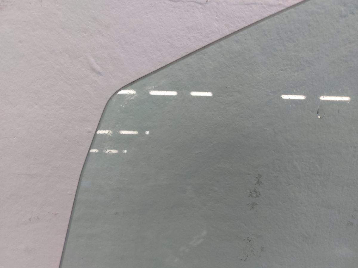 Toyota Yaris XP13 T&uuml;rscheibe vorn links Seitenscheibe f&uuml;r 5 t&uuml;rer Fenster