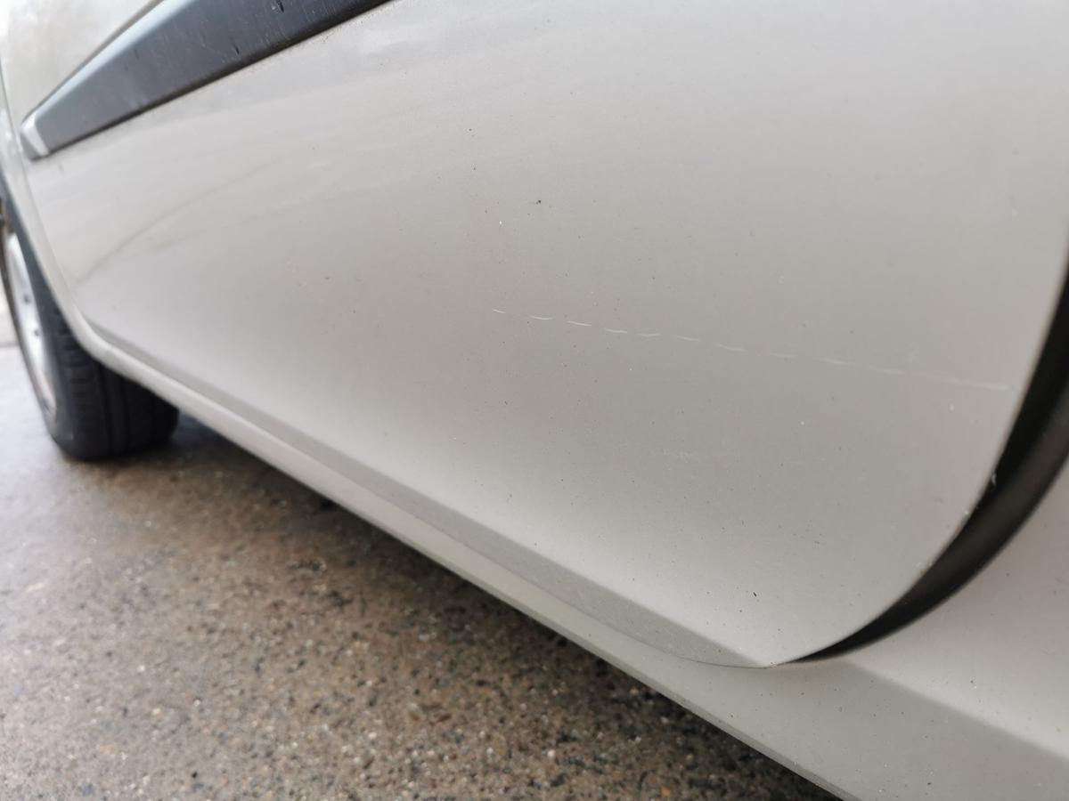 Renault Clio III Fahrertür Tür Autotür Rohbau vorn links 3trg TED11 Beige Pepper