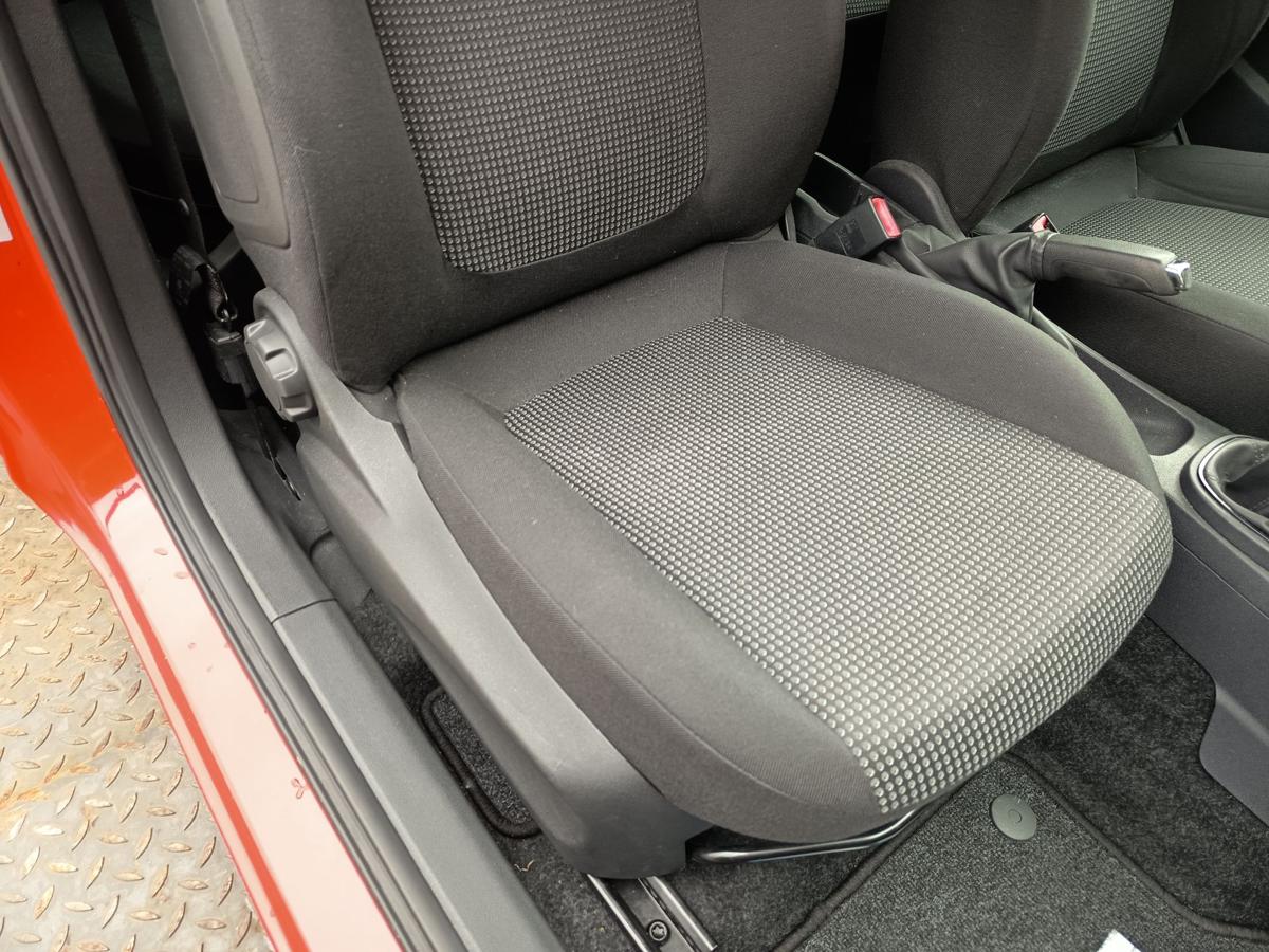 Opel Corsa D original Sitz vorne rechts 3-T&uuml;rer Stoff Baujahr 2009