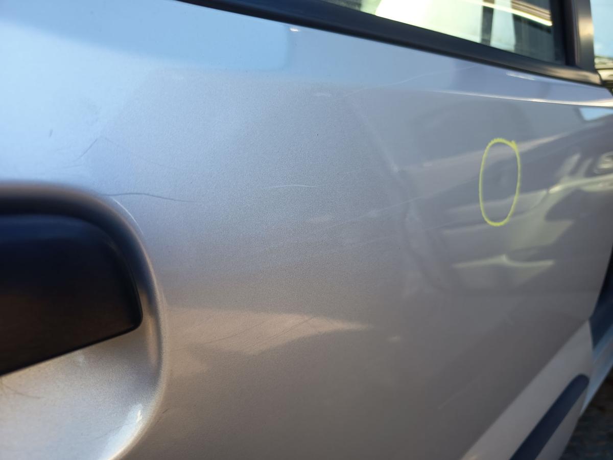 Suzuki Ignis I original T&uuml;r hinten rechts Fond Beifahrerseite Z2S Silber Bj 2001