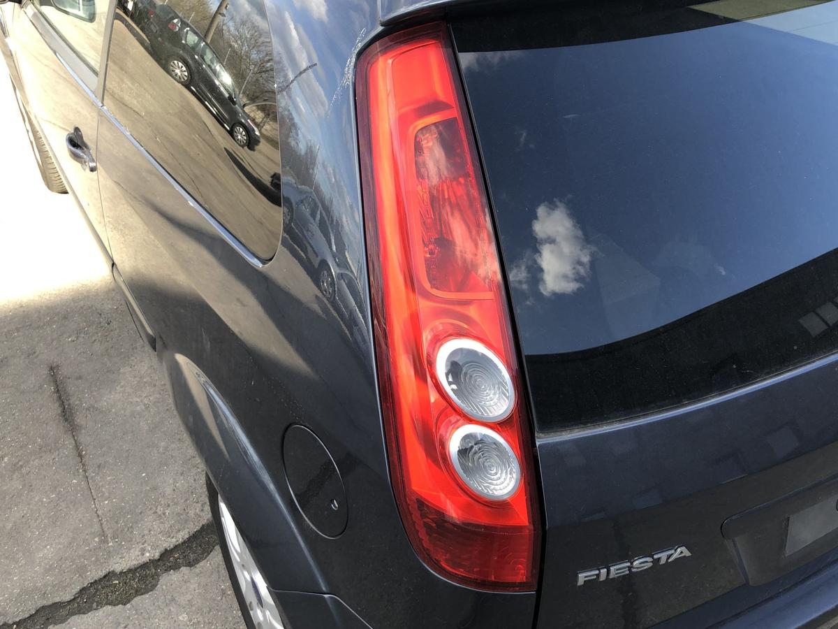 Ford Fiesta JD JH MK6 R&uuml;ckleuchte links R&uuml;cklicht Heckleuchte 3 t&uuml;rer Facelift