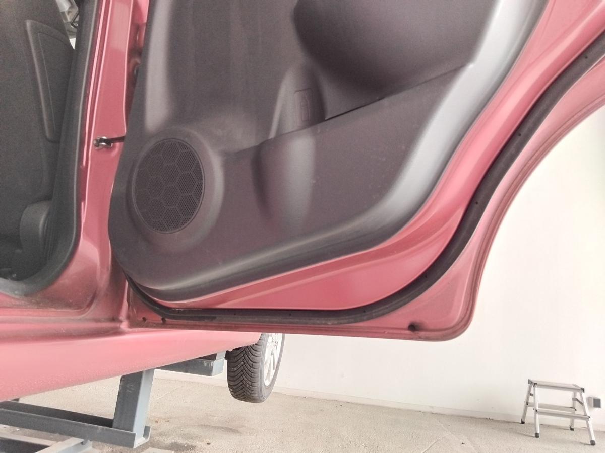 Suzuki Alto GF Tür hinten rechts ZKV Fortune Rose BJ2009