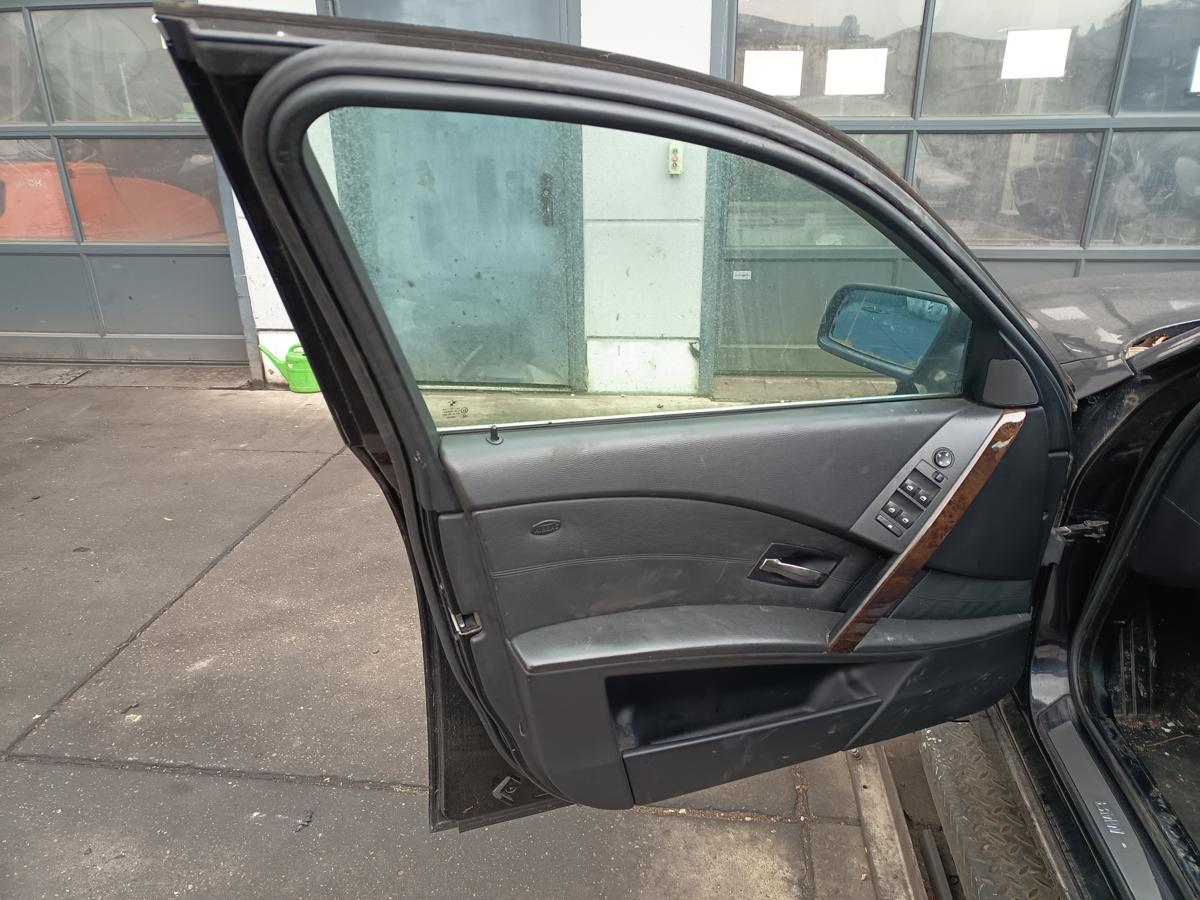 BMW 5er E60 original T&uuml;r vorne links 668 schwarz II Bj 04