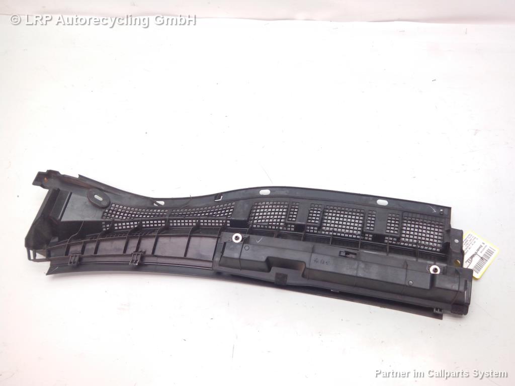 Mazda 5 CR BJ2007 original Plastikblende Windlauf rechts CC29507P1