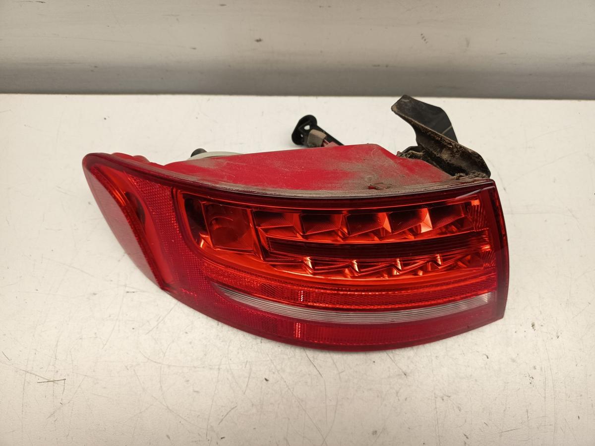 Audi A4 8K B8 Kombi original R&uuml;ckleuchte links aussen LED 8K9945095B Bj 11