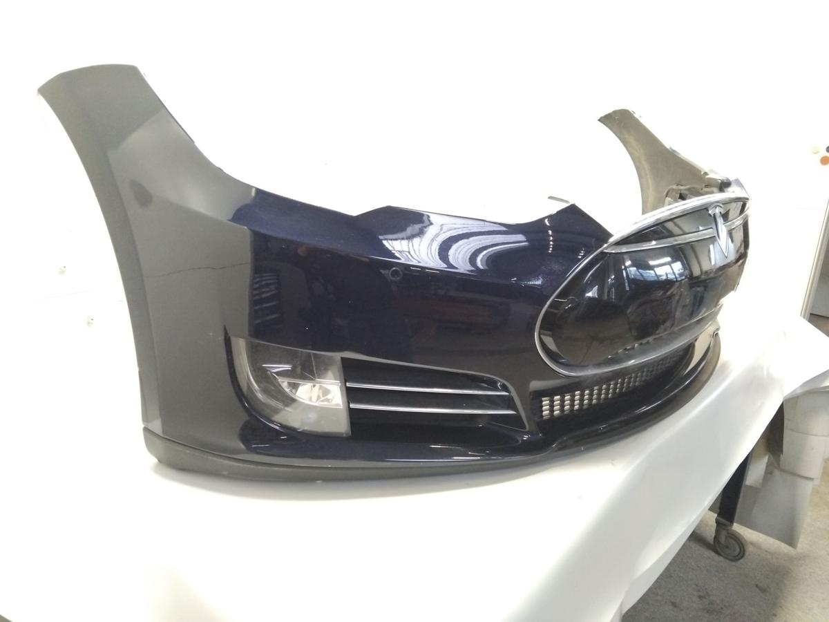 Tesla Model S P85D orig Sto&szlig;stange Stossf&auml;nger vorn mit Parkhilfe BJ2014 PMMB pacificblue