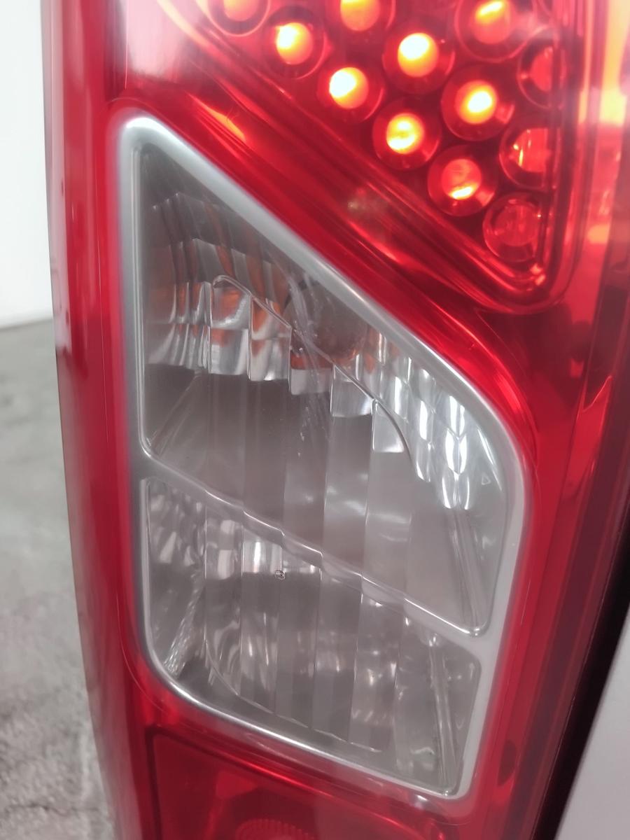 Peugeot Partner 2 Tepee BJ2009 orig R&uuml;ckleuchte Heckleuchte links f&uuml;r Heckklappe