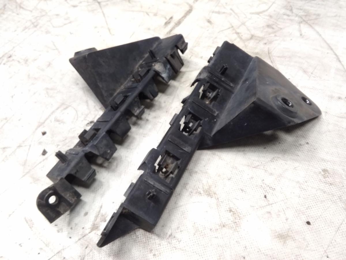 Mitsubishi Colt Z30 3t&uuml;rig orig Satz Halter Stossf&auml;nger vorn MN105207 MN105208