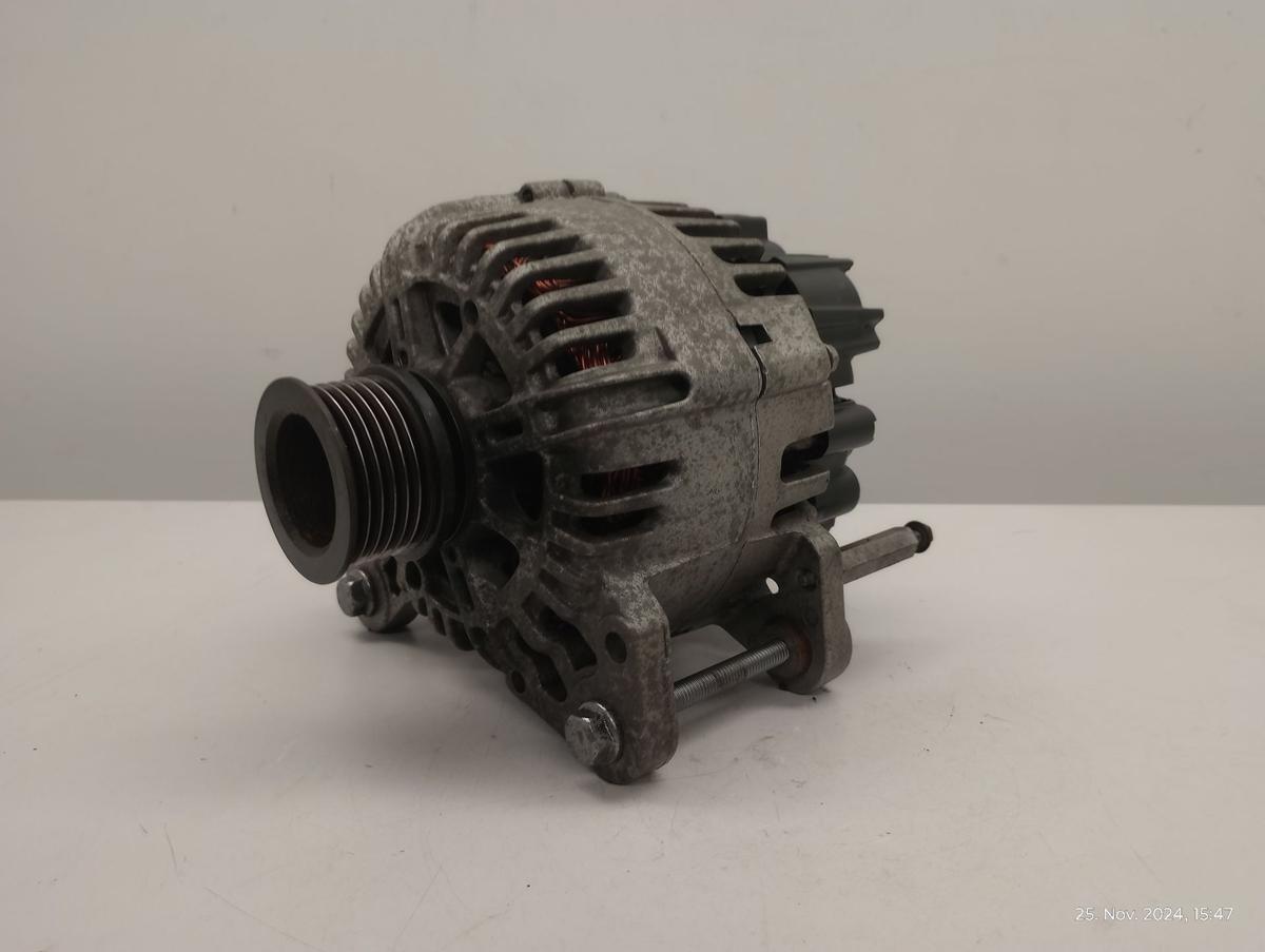 VW Golf VI 6 orig Lichtmaschine 140A Generator Bj 2008