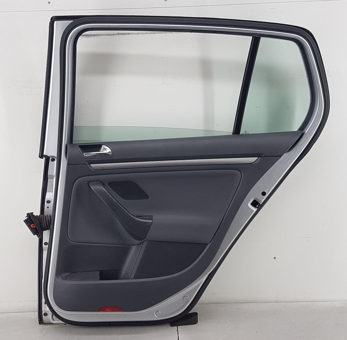 VW Golf V Tür hinten rechts in Reflexsilbermet LA7W Bj2004 5 Türig KEIN Kombi