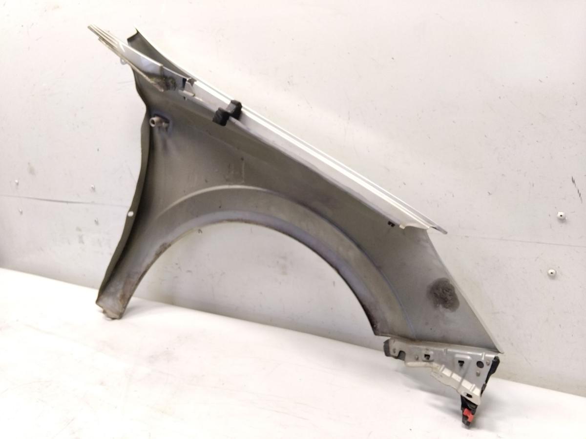 Opel Astra H Fließheck original Kotflügel vorn links 1RU Pannacottamet. BJ2004