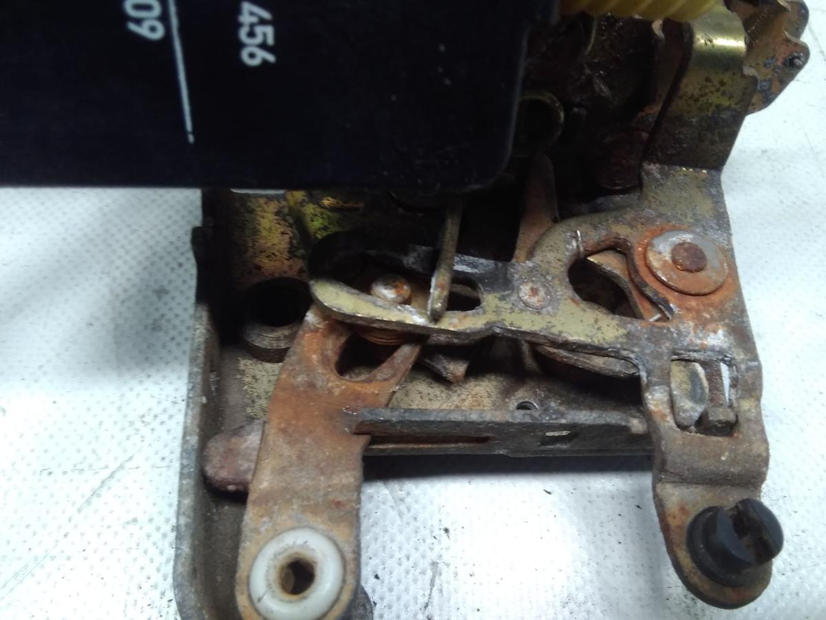Volvo 940 Kombi original T&uuml;rschlo&szlig; vorn rechts mit Zentralverriegelung Bj.1998