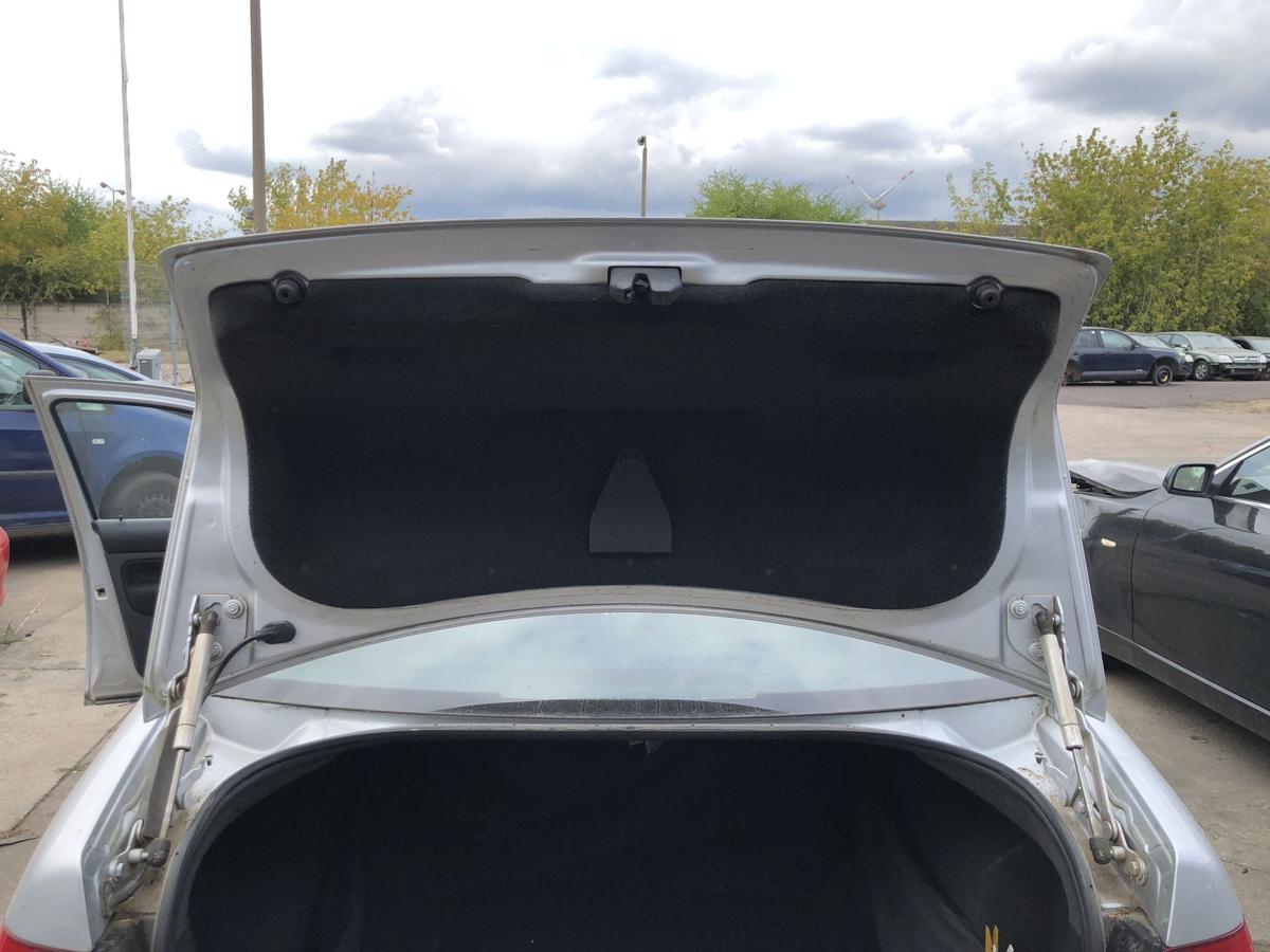 VW Bora 1J Heckklappe Kofferklappe Heckdeckel Limo Rohbau LA7W Reflexsilber Met