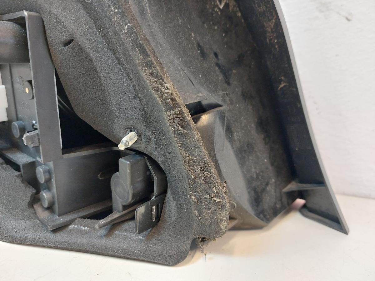 Peugeot 407 6D 6E R&uuml;ckleuchte rechts Limo R&uuml;cklicht R&uuml;ckscheinwerfer Heckleuchte
