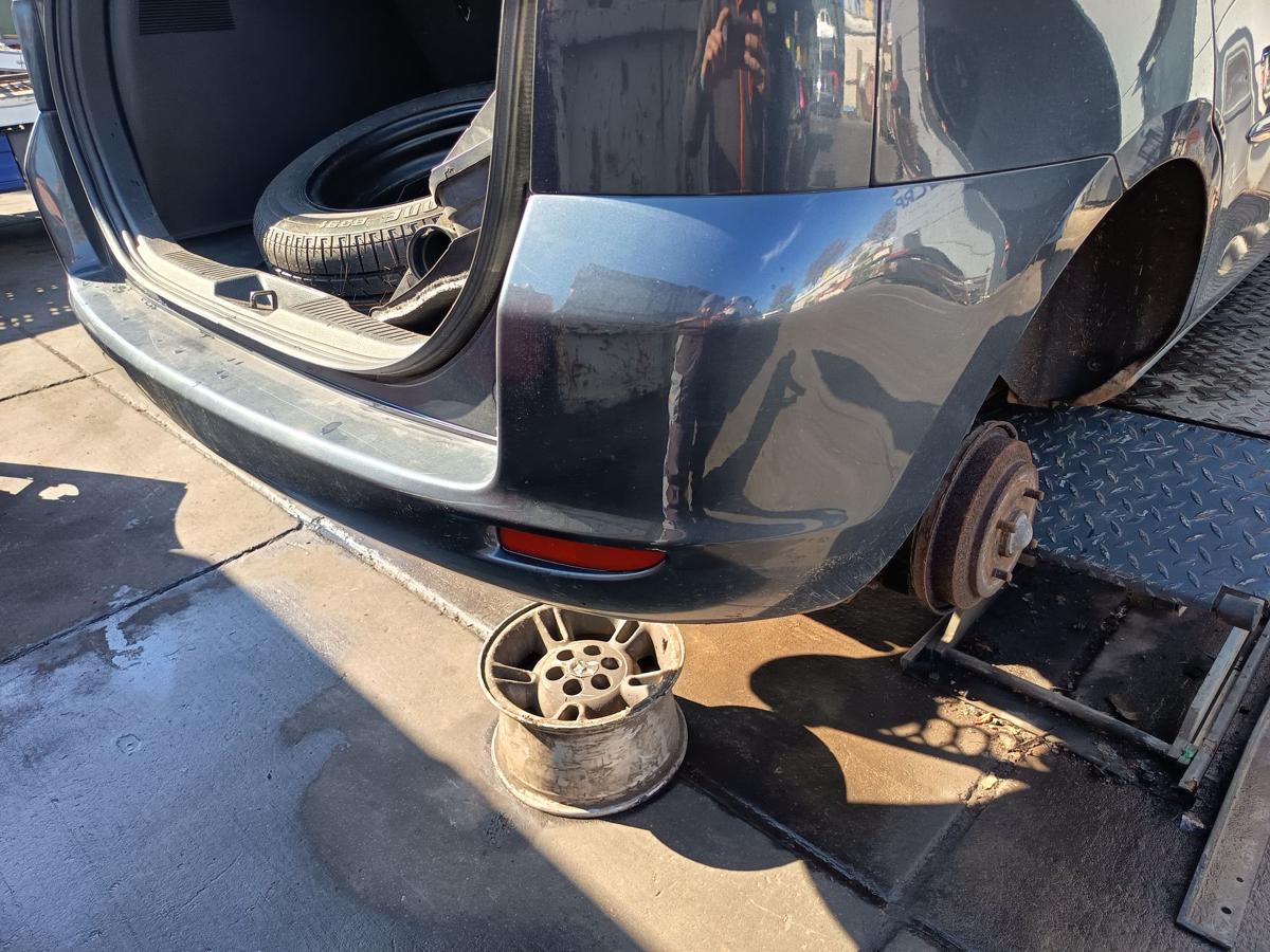 Mazda 2 DY original Stoßstange Fänger hinten/Heck 33T Seegrau Bj 2006