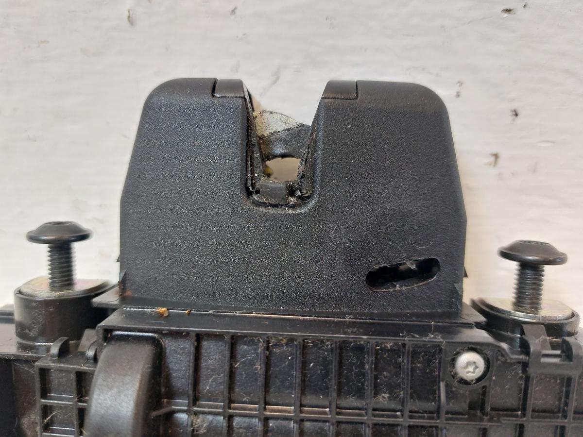 Peugeot 2008 I CU Schloss Heckklappe Heckklappenschloss mit ZV OEM