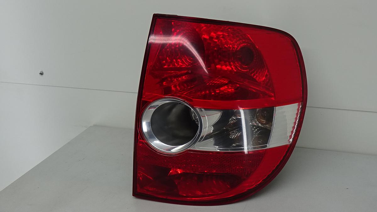 VW Fox Bj2007 Rückleuchte Rücklicht rechts 5Z0945096