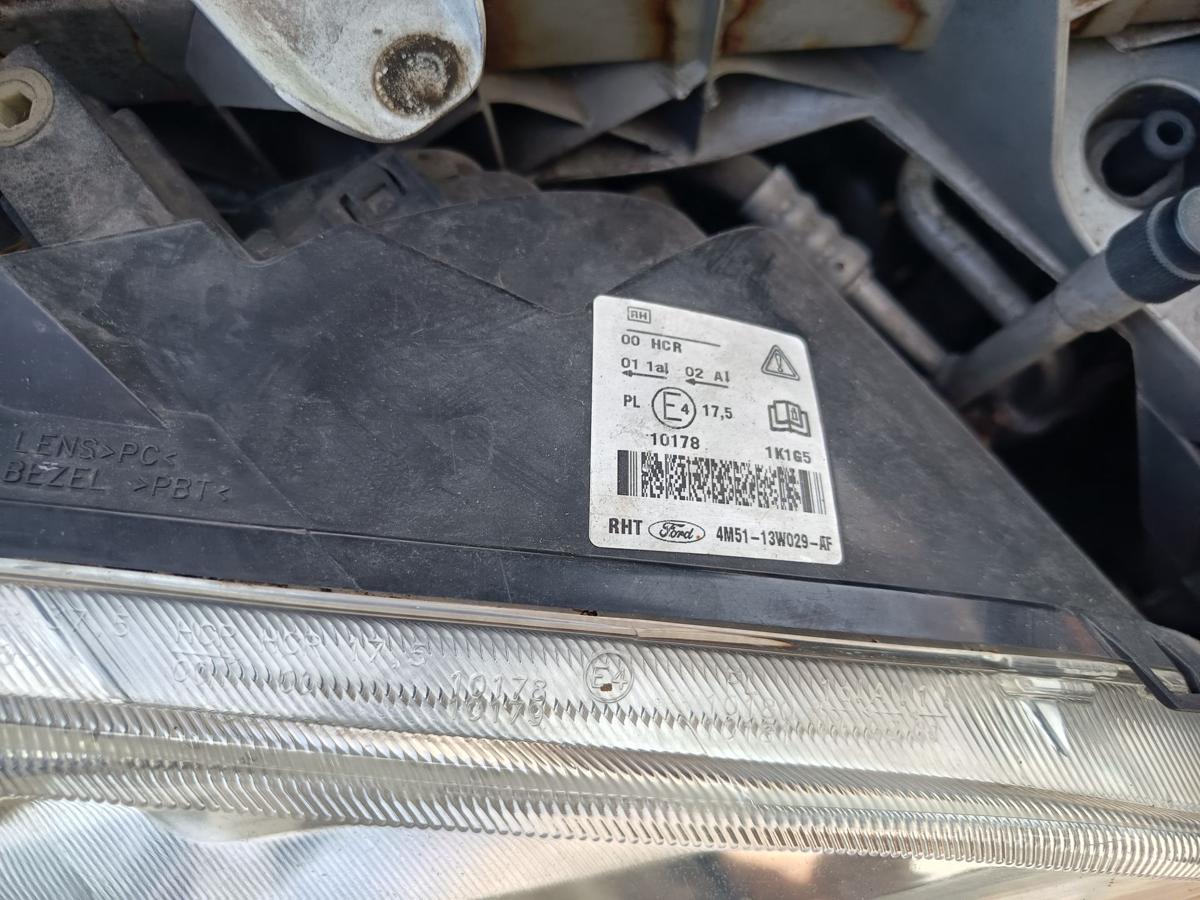 Ford Focus II original Hauptscheinwerfer rechts Halogen Frontlicht Bj 2008