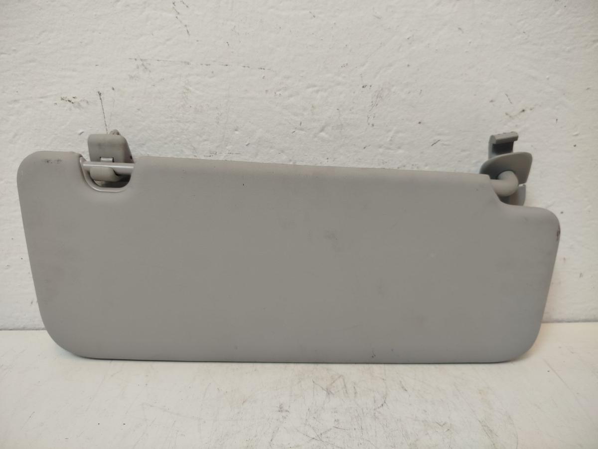 Hyundai i30 PD Mild Hybrid Sonnenblende vorn links mit Spiegel Fahrerseite