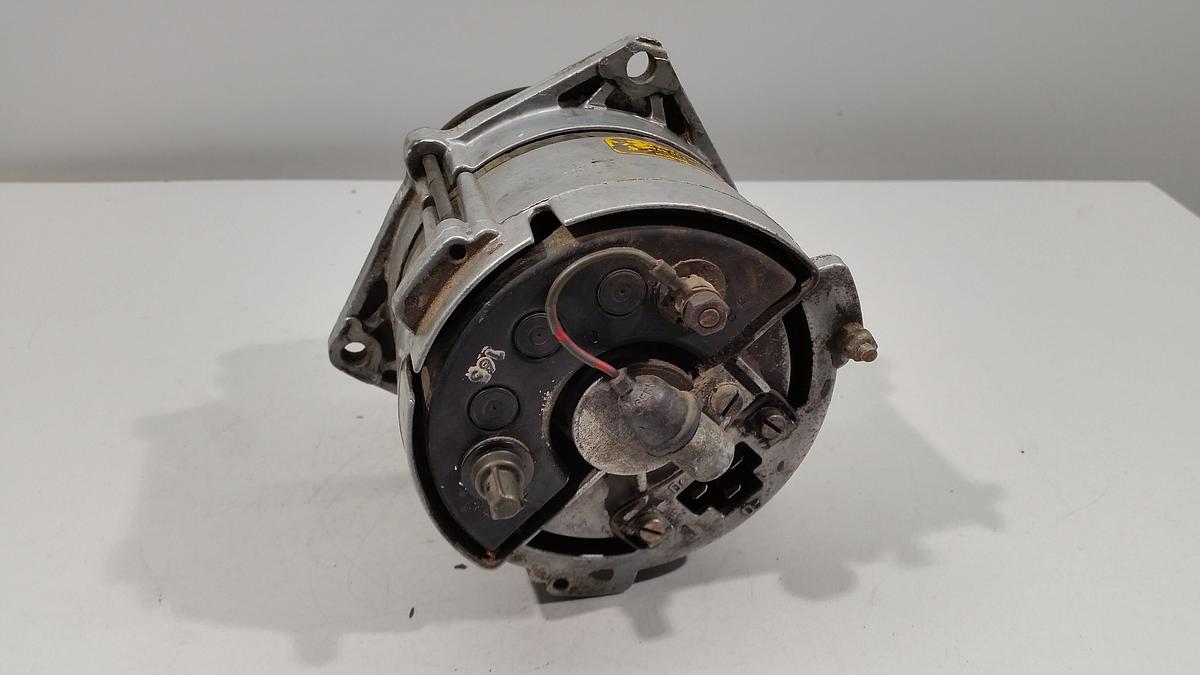 Daimler Benz O321H Lichtmaschine 35A Deutz 0120400694 28V