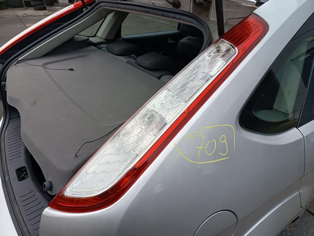 Ford Focus II 5TRG original R&uuml;ckleuchte rechts Facelift Baujahr 2009