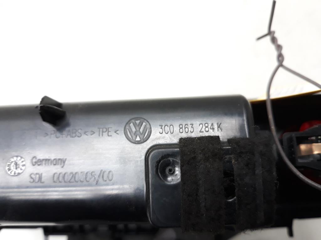 VW Passat 3C Alltrack B7 3C0863284K Ablagefach Aschenbechergehäuse vorn BJ2013