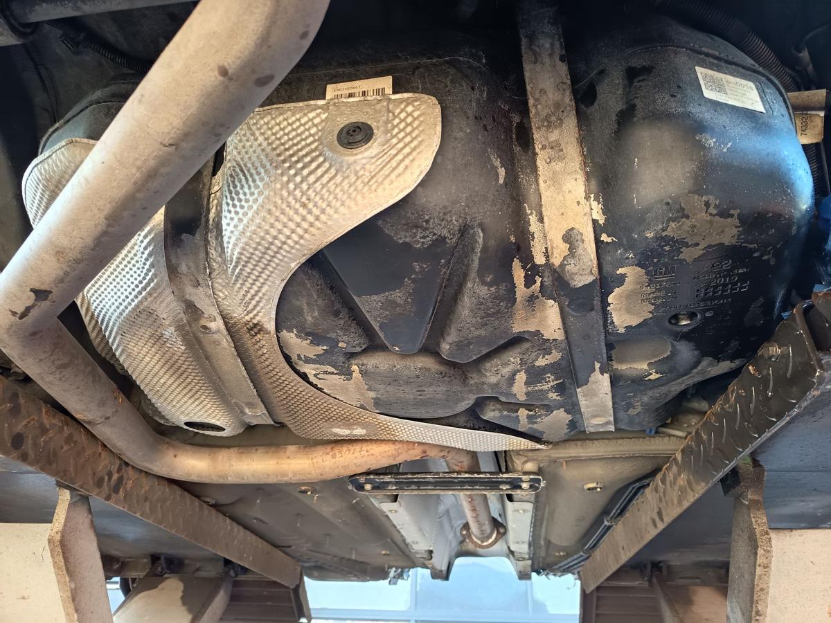 Opel Insignia B Sports Tourer original Tank Kraftstoffbeh&auml;lter Diesel Bj 2019