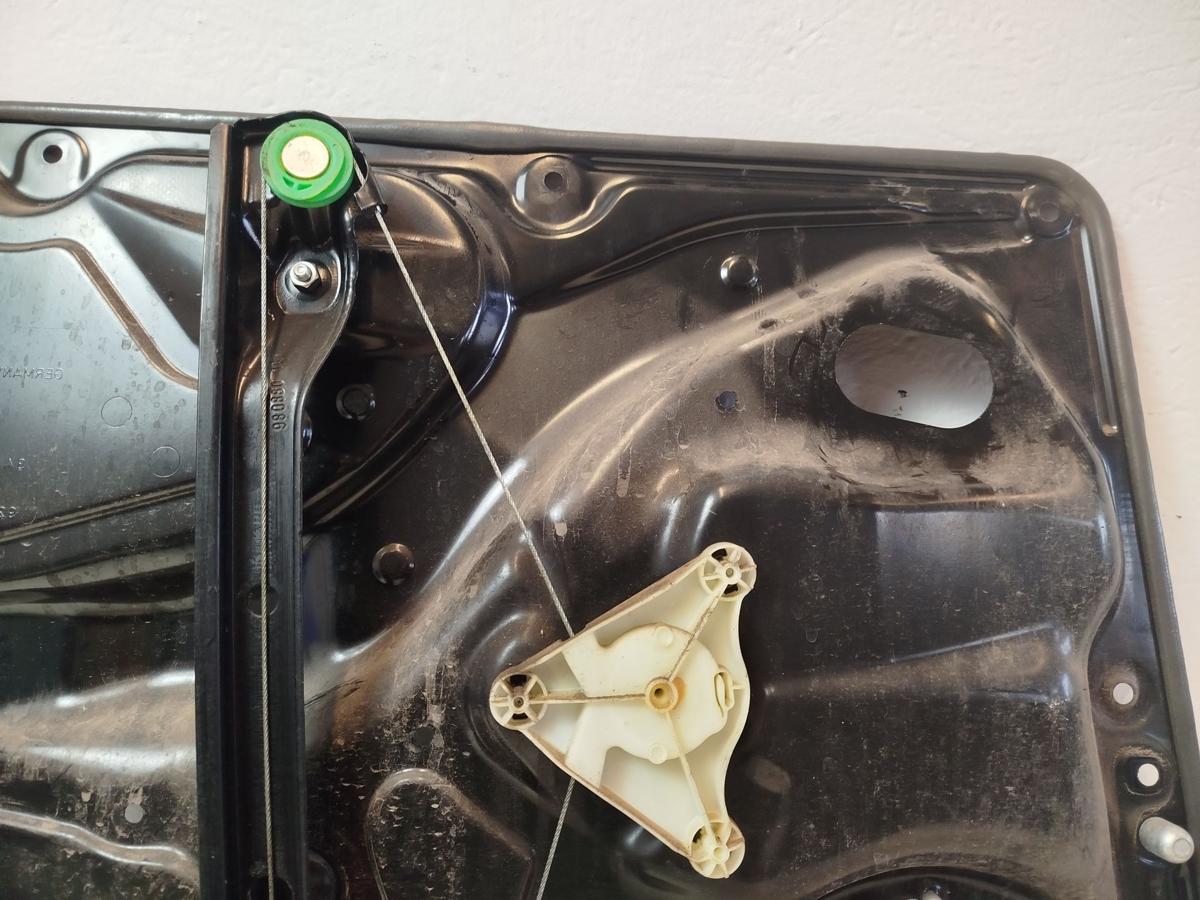 VW Passat 3C B7 Variant Fensterheber hinten rechts Motor Mechanik Grundplatte