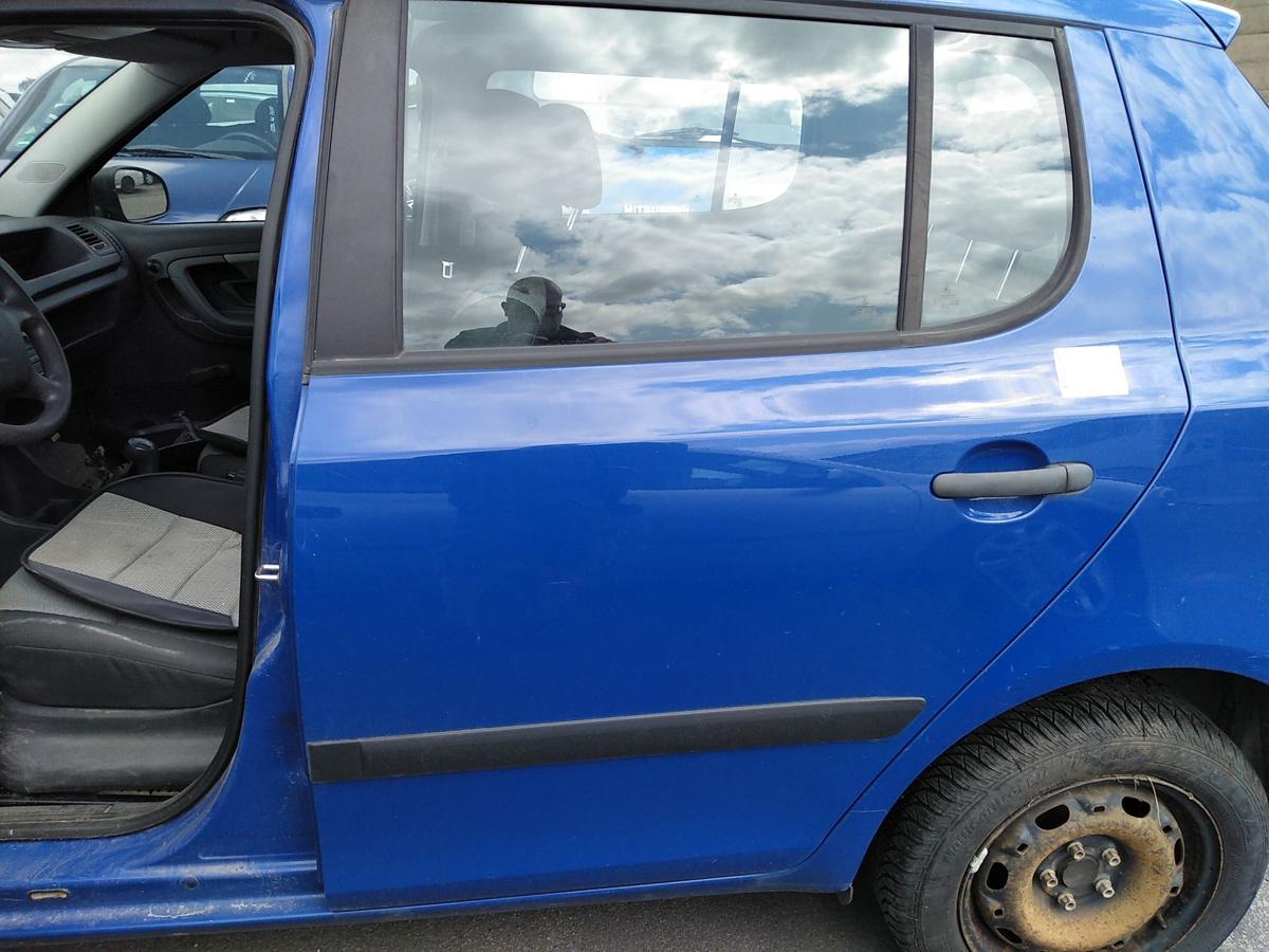 Skoda Fabia 2 5J Limo T&uuml;r hinten links dynamicblau 4590 Bj.2009