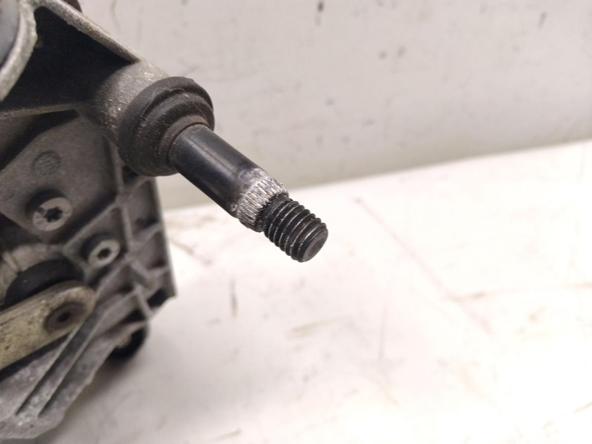 Tesla Model Y original Wischermotor vorn mit Wischergest&auml;nge BJ2023