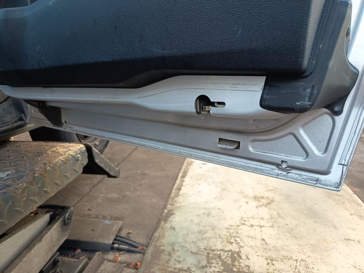 Ford B-Max original T&uuml;r vorn rechts Beifahrer Rohbau Polarsilber met Bj 2013