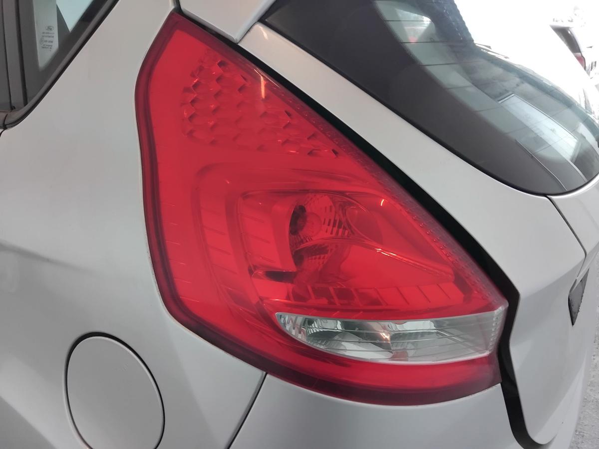 Ford Fiesta JA8 original R&uuml;ckleuchte Heckleuchte links BJ2009