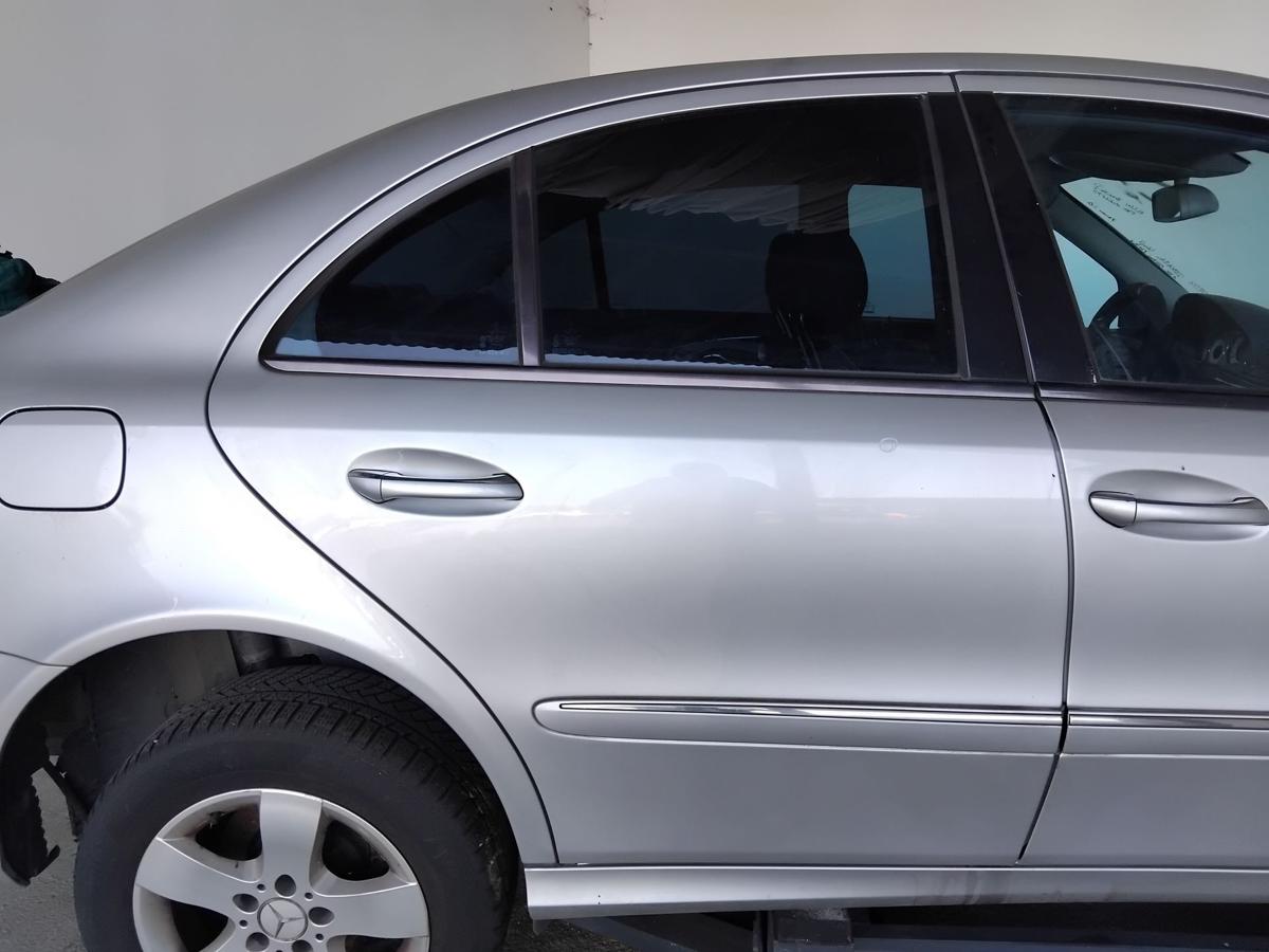 Mercedes E-Klasse W211 T&uuml;r hinten rechts brillantsilber 744 BJ2004 Limousine