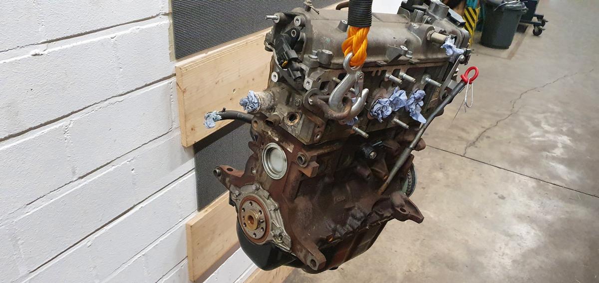Ford KA RU8 169A4000 Motor Engine 1,2 51KW BJ2010 Ölwanne defekt