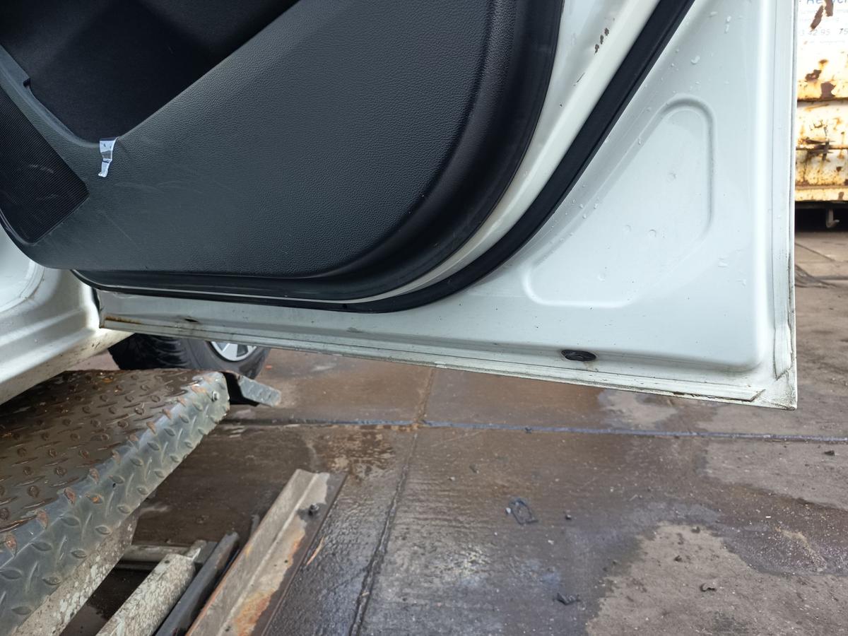 Opel Astra J original T&uuml;r vorn rechts Beifahrer Rohbau Z40R Schneewei&szlig; Bj 2013