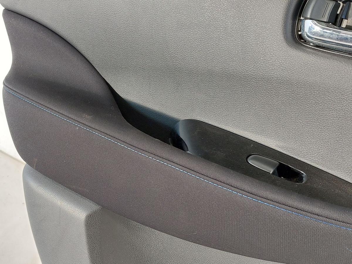 Nissan Leaf ZE1 40kWh T&uuml;rverkleidung hinten links Innenverkleidung Fondt&uuml;r