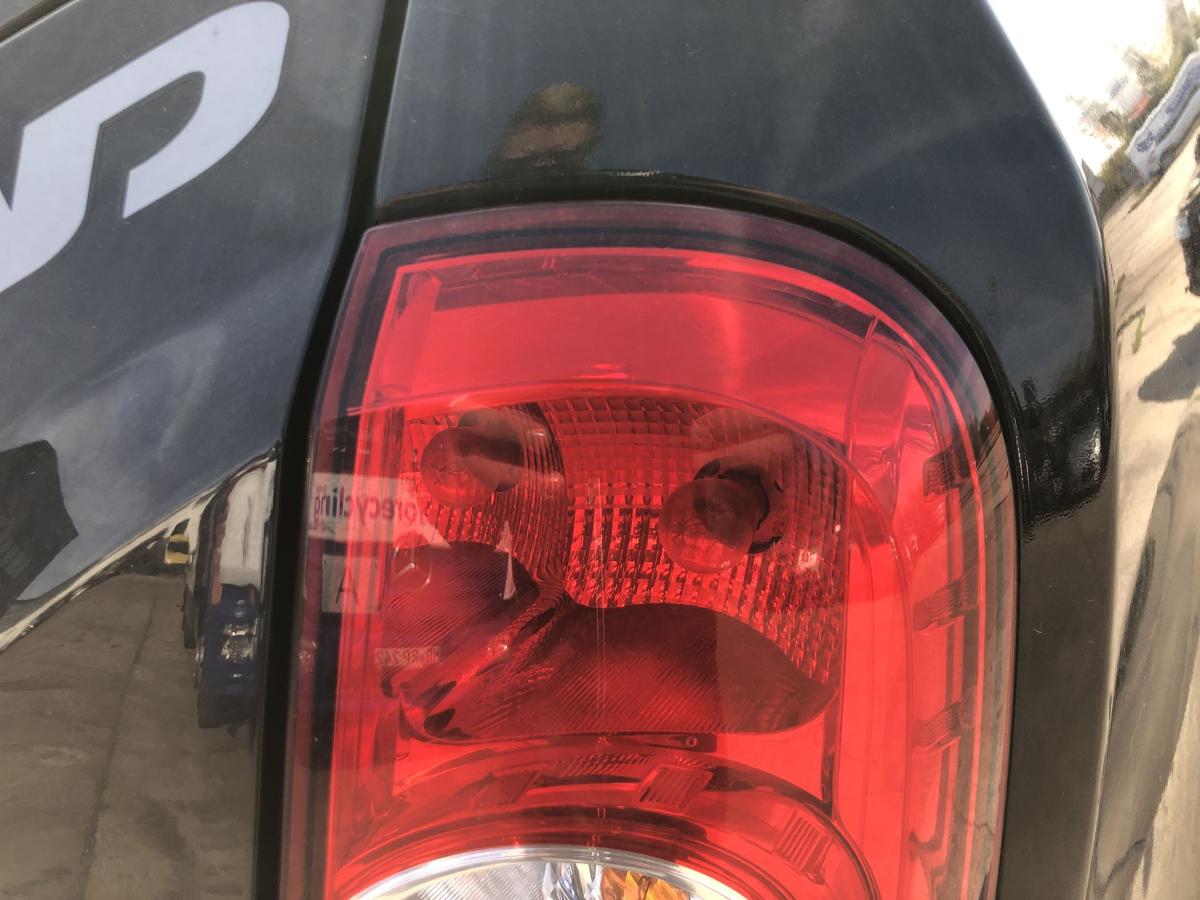 Dacia Duster 1 Typ HS R&uuml;ckleuchte rechts R&uuml;cklicht Heckleuchte bis 2013