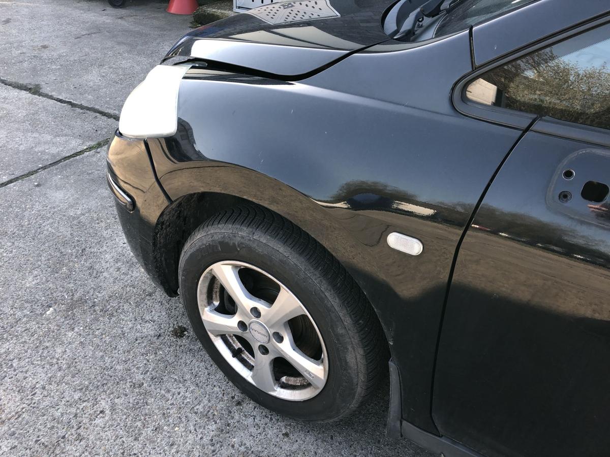 Nissan Tiida C11 Kotfl&uuml;gel vorn links Fahrerseite KH3 Superblack