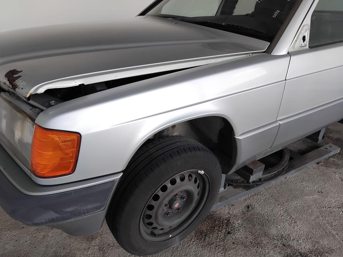 Mercedes Benz 190 W201 orig Kotfl&uuml;gel vorn links 744 brillantsilber MOPF BJ1991
